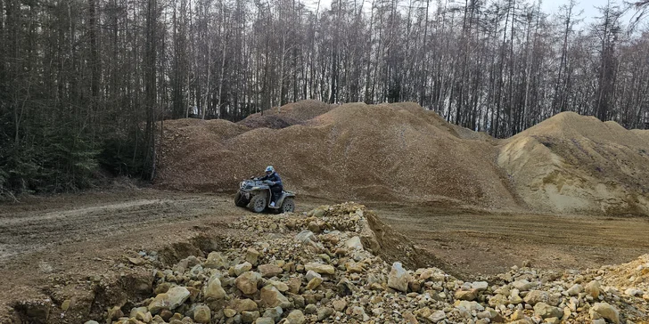 Výlet přírodou na čtyřkolkách pro jednotlivce, rodinu či partu přátel