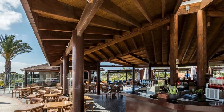 Letecky na Porto Santo: Beach & SPA Resort Pestana***** u pláže, all inclusive, bazény i wellness