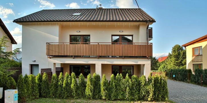 Komfortní apartmány v blízkosti Jasné a Tatralandie: zahrada, dětské hřiště i gril