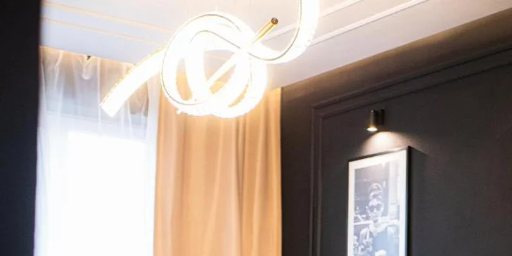 Luxusní apartmán v centru Nitry s vířivkou a snídaní a lahví šampaňského