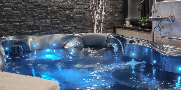 2 hodiny relaxu v privátním wellness: 2 sauny, vířivka i klidová zóna