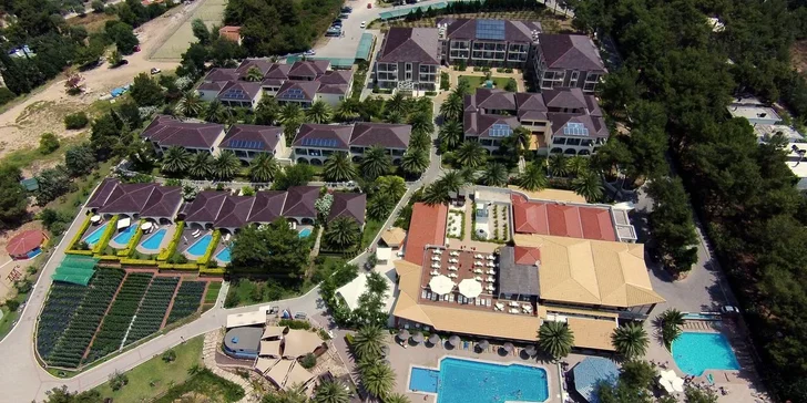 Thassos letecky: Alexandra Beach Thassos Spa Resort**** u pláže, 2 bazény a wellness, plná či polopenze