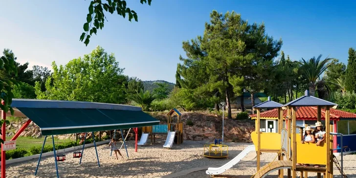 Thassos letecky: Alexandra Beach Thassos Spa Resort**** u pláže, 2 bazény a wellness, plná či polopenze