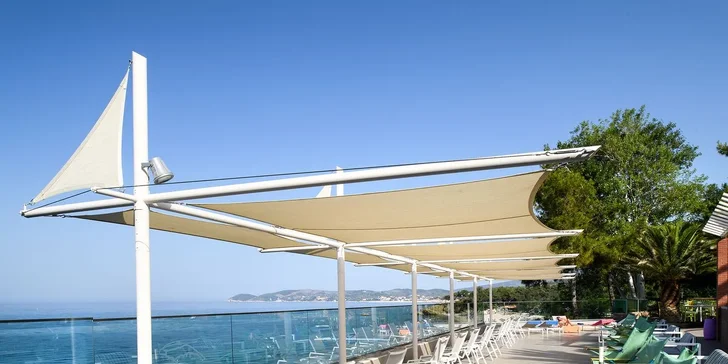 Thassos letecky: Alexandra Beach Thassos Spa Resort**** u pláže, 2 bazény a wellness, plná či polopenze