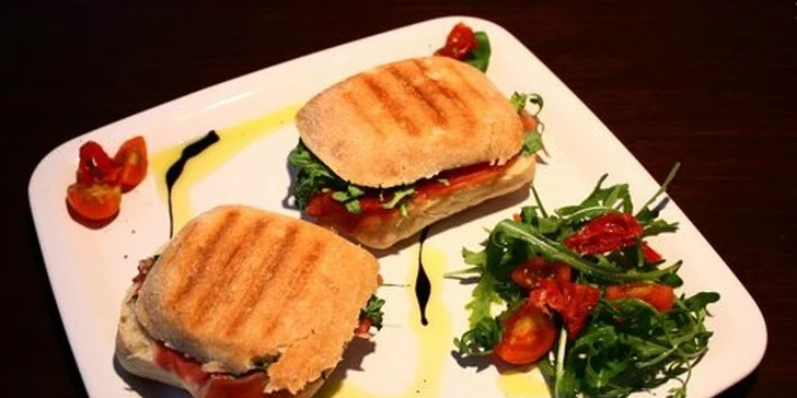 69 Kč za chutnou snídani dle výběru v centru Brna. Panini nebo snídaňové menu s džusem Cappy a kávou nebo čajem pro skvělý start vašeho dne.