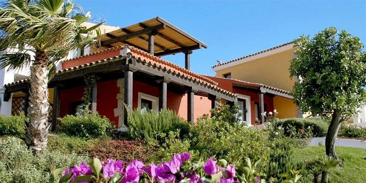 Dovolená na Sardinii: 4* hotel, light all inclusive, bazény, animace i letenky
