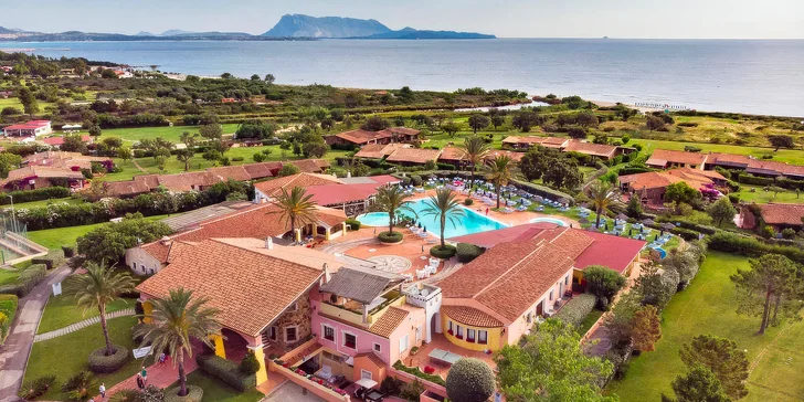 4* pohoda na Sardinii: hotel TH San Teodoro (Liscia Eldi Resort), pláž na dohled a strava