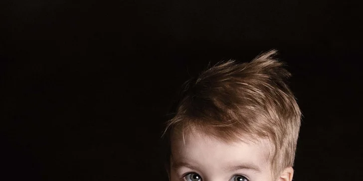 Vánoční focení: ateliér v centru Českých Budějovic, 3-5 profesionálně upravených fotek