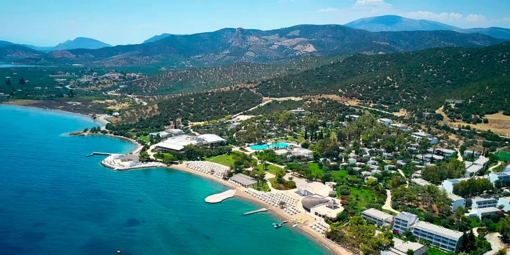 Dovolená na řeckém poloostrově Peloponés: 5* hotel u pláže, all inclusive i let