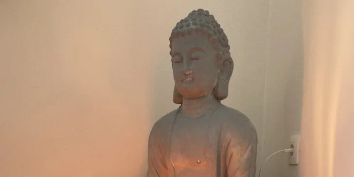 Masáže pro ženy: relaxační balíčky s uvolňující masáží, reiki s numerologií i lávové kameny
