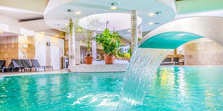 Relax u Balatonu: 4* hotel s vlastní pláží, polopenze, neomezený wellness a zábava pro celou rodinu