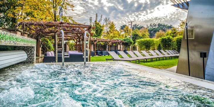 Relax u Balatonu: 4* hotel s vlastní pláží, polopenze, neomezený wellness a zábava pro celou rodinu