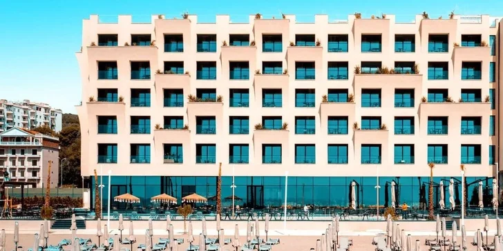 5* hotel Royal G Lux v Albánii přímo u moře: all inclusive, bazén, letenky