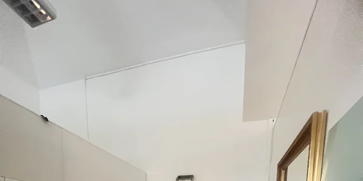 Rozmazlete svou pleť: liftingová péče a hloubkové čištění vč. ampule kyseliny hyaluronové