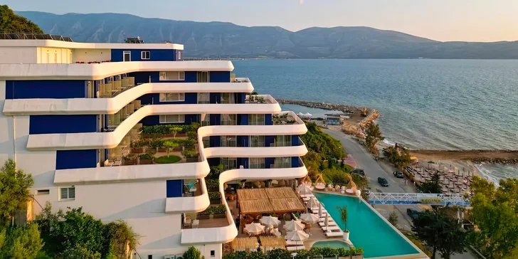 Albánie letecky: hotel Regina Blue**** hned u pláže, all inclusive a bazén