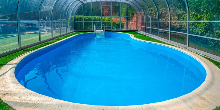 Dovolená u Balatonu: soukromá pláž, snídaně i wellness v zahradě