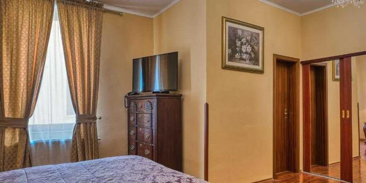 Pobyt v centru Chomutova: historický hotel se snídaní nebo polopenzí