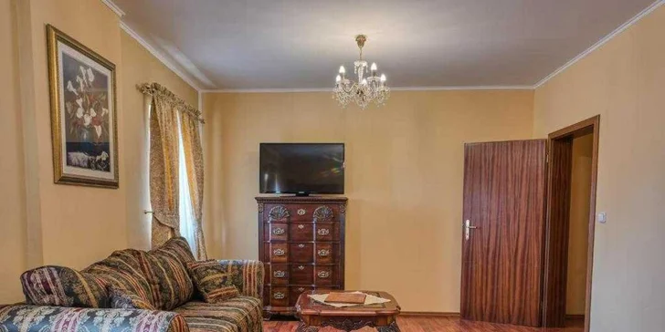 Pobyt v centru Chomutova: historický hotel se snídaní nebo polopenzí