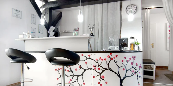 Hodinový čokoládový rituál s masáží, zábalem a kolagenovým nápojem