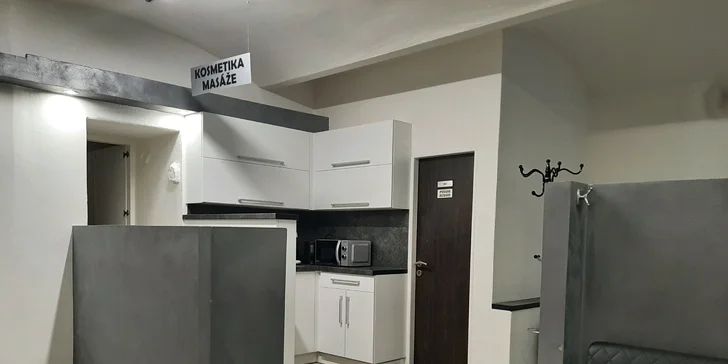 Boží relaxace: masáž zad a šíje, reflexní terapie, lávové kameny, zábal a omlazení