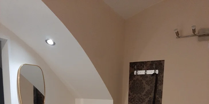 Boží relaxace: masáž zad a šíje, reflexní terapie, lávové kameny, zábal a omlazení