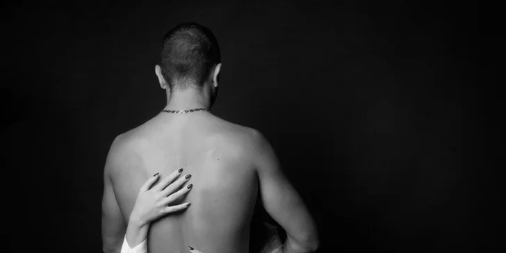 Glamour focení v interiéru či exteriéru: 5, 10 nebo 15 upravených fotek