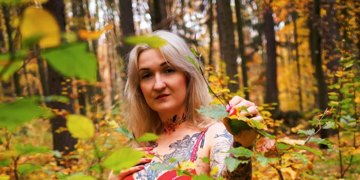 Glamour focení v interiéru či exteriéru: 5, 10 nebo 15 upravených fotek