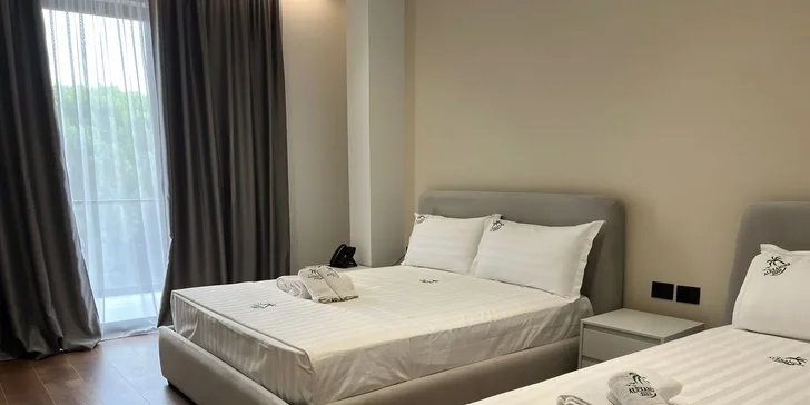 Dovolená v Albánii: 4* hotel přímo u pláže, all inclusive, bazén i letenky