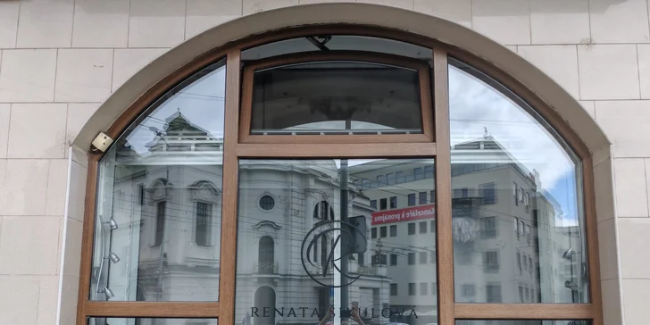 Ošetření problematické pleti nebo luxusní péče s galvanikou a kosmetickými masážemi