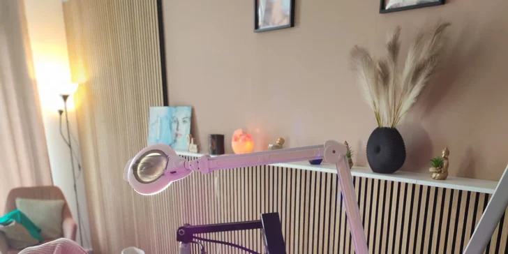 Ošetření problematické pleti nebo luxusní péče s galvanikou a kosmetickými masážemi