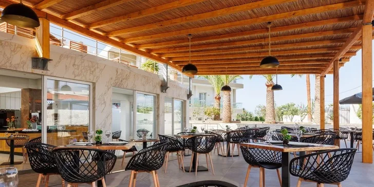 Dovolená na Krétě: 4* hotel s all inclusive i animačním programem pro děti, přímo u pláže, vč. letenek