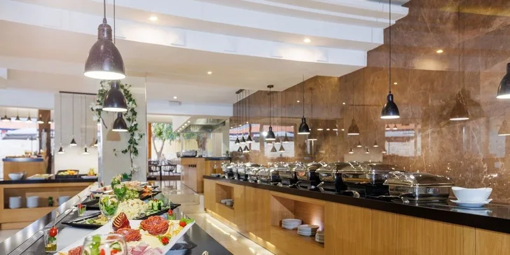 Dovolená na Krétě: 4* hotel s all inclusive i animačním programem pro děti, přímo u pláže, vč. letenek