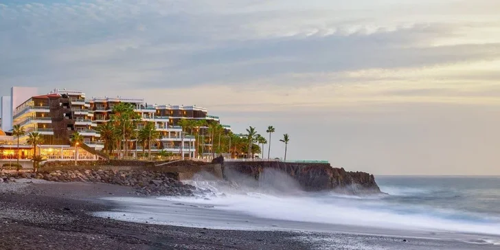 Kanárské ostrovy: 4* hotel Meliá La Palma u oceánu, polopenze i bazény