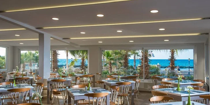 Dovolená na Krétě: 4* hotel, all inclusive, bazény s aquaparkem, animace i let