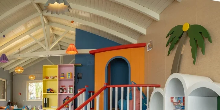 Dovolená na Krétě: 4* hotel, all inclusive, bazény s aquaparkem, animace i let