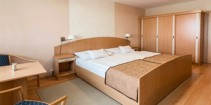 Lázně Hajdúszoboszló: relaxační pobyt s polopenzí a neomezeným wellness v hotelu Barátság***