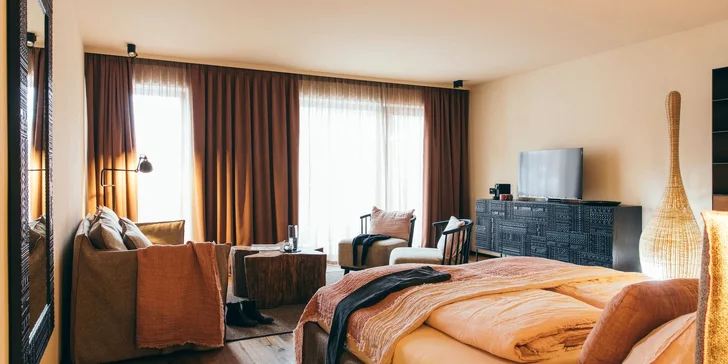Hotel v rakouských Alpách přímo u sjezdovky: snídaně či gurmánská polopenze, wellness i karta výhod
