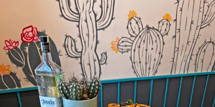 Tříchodové menu v mexické restauraci v centru Brna: tacos, quesadilla, burrito i tequilla