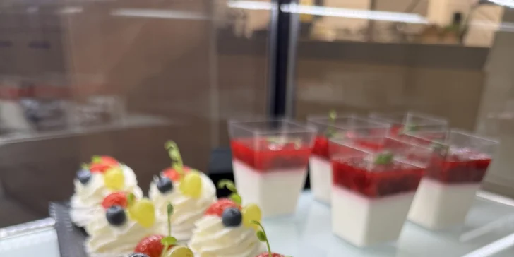 Otevřený voucher na jídlo i nápoje v nové kavárně RestArt Cafe: 500 Kč