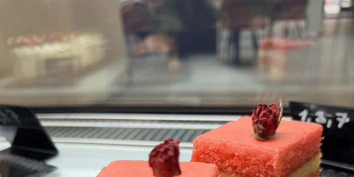 Otevřený voucher na jídlo i nápoje v nové kavárně RestArt Cafe: 500 Kč