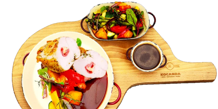 Balíčky plné romantiky pro dva: vícechodová večeře i s lahví sektu a privátním wellness