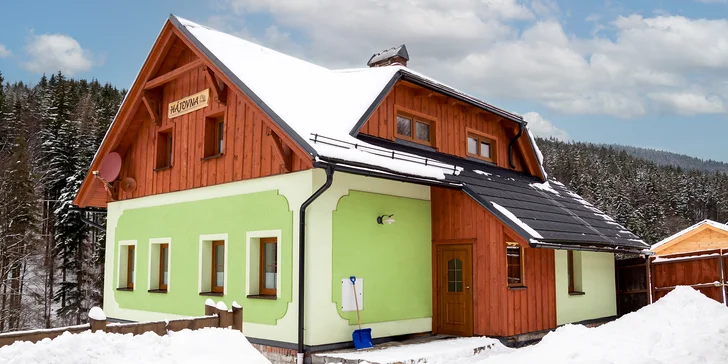 Pobyt na Dolní Moravě: zrekonstruované apartmány i horská chalupa až pro 14 osob