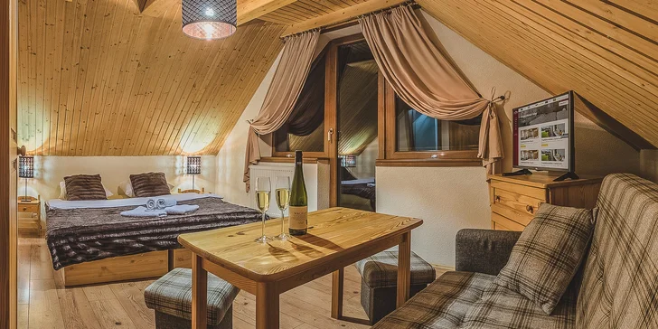 Pobyt na Liptově se snídaní, neomezeným vstupem do vyhřívaného bazénu i privátním wellness