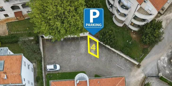 Apartmán v Chorvatsku jen 700 m od pláže, s kuchyní, klimatizací a bazénem