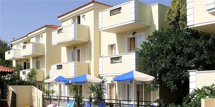 Dovolená na Krétě: 3* studia Sofia 50 m od pláže, bazén i zpáteční letenky