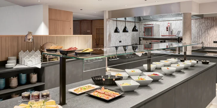 Údolí Ötztal: hotel Alpenaussicht kousek od svahu, božské výhledy, jídlo i wellness