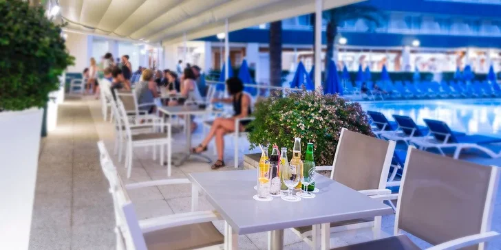 Dovolená ve Španělsku: 4* hotel s polopenzí, bazén, animace, miniklub i let