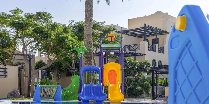 Dovolená v Bahrajnu: 4* hotel Novotel Bahrain Al Dana Resort s all inclusive a písečnou pláží, vč. letenek