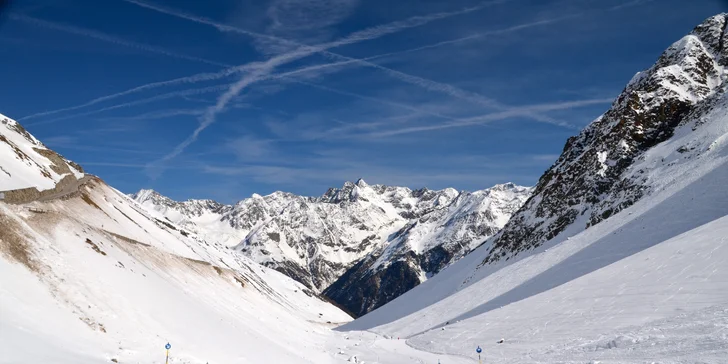 Údolí Ötztal: hotel Alpenaussicht kousek od svahu, božské výhledy, jídlo i wellness