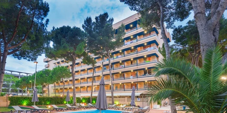 3* hotel 4R Playa Park na španělském pobřeží Costa Dorada: strava, bazény, miniklub i let